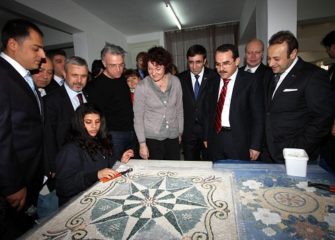 Kadın Eliyle Mozaik Kursu