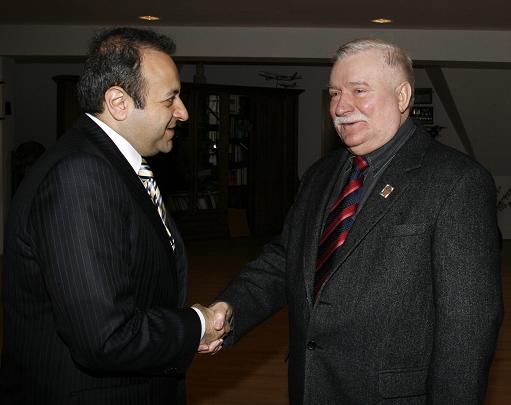 Egemen Bağış, Lech Walesa