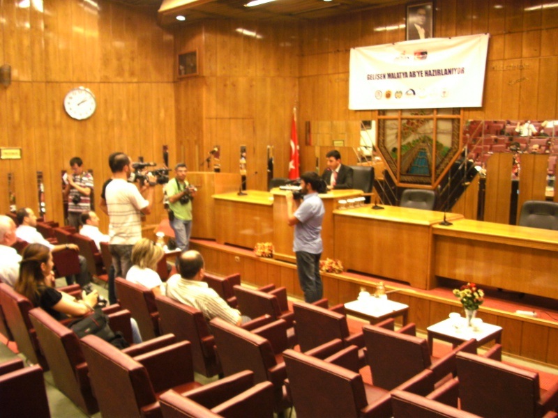 /malatya_gelisen_malatya_abye_hazirlaniyor_projesi_acilis_toplantisi.jpg