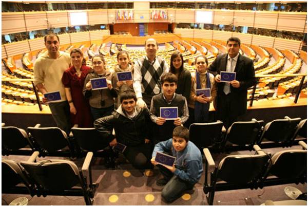 sivas_ab_klubu_ogrencileri_avrupa_parlamentosunu_ziyaret_etti_12_15_12_2011