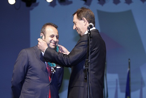 Egemen Bağış'a İtalya Liyakat Nişanı Verildi