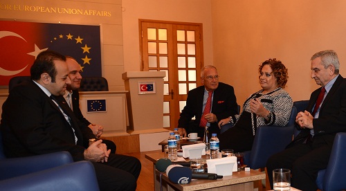 Egemen Bağış, Dilek Sabancı ve Hüsnü Paçacıoğlu Egemen Bağış, Dilek Sabancı ve Hüsnü Paçacıoğlu